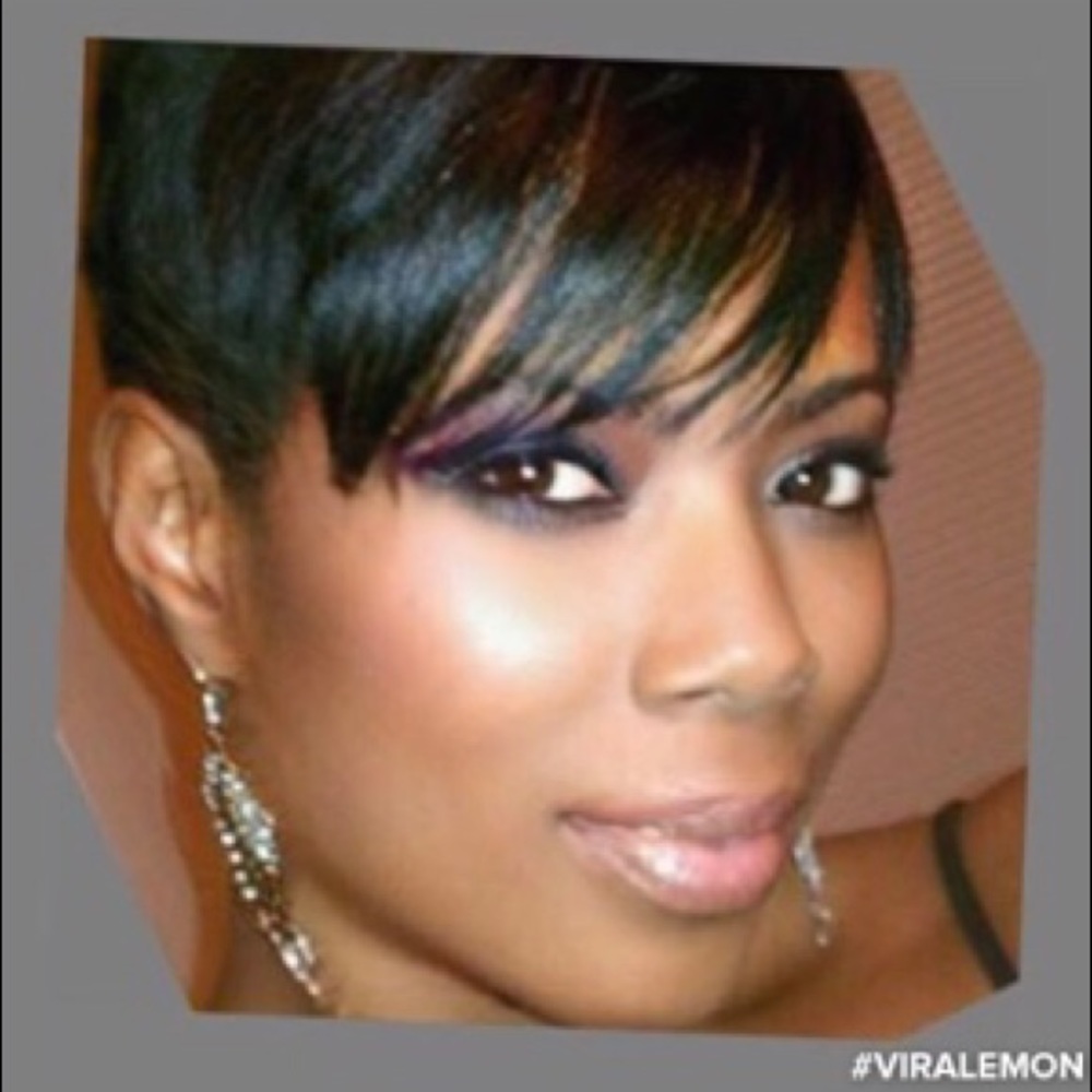 Meet your Posher, Shelia